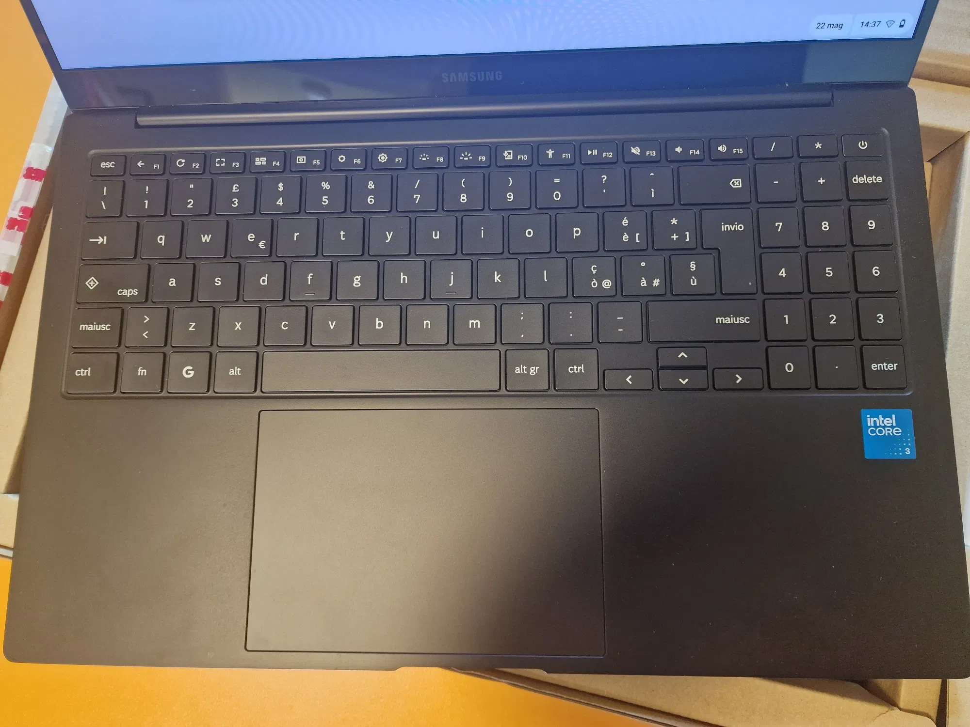 Notebook Samsung XE550XGA KC1IT 15.6" i3-12100/8GB/256GB SSD Chrome Nou - imagine 7