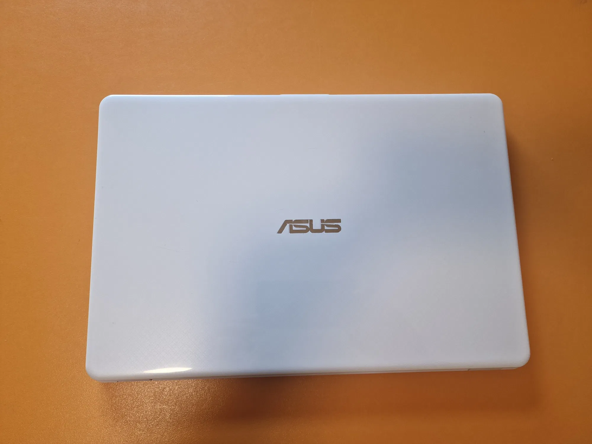 Laptop Asus Vivobook Amd A9-9425, 3.10 Ghz, 8Gb ram, 1TB, 15.6 " White - imagine 7