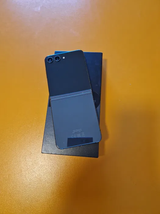 Samsung Flip5 512gb 5G, Graphite stare buna factura garantie bonus - imagine 4